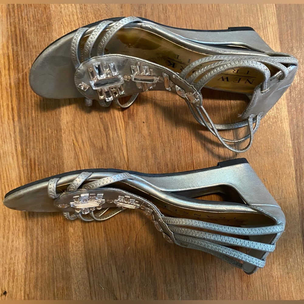 Italian Summer Jewel Sandals - Picture 4 of 5